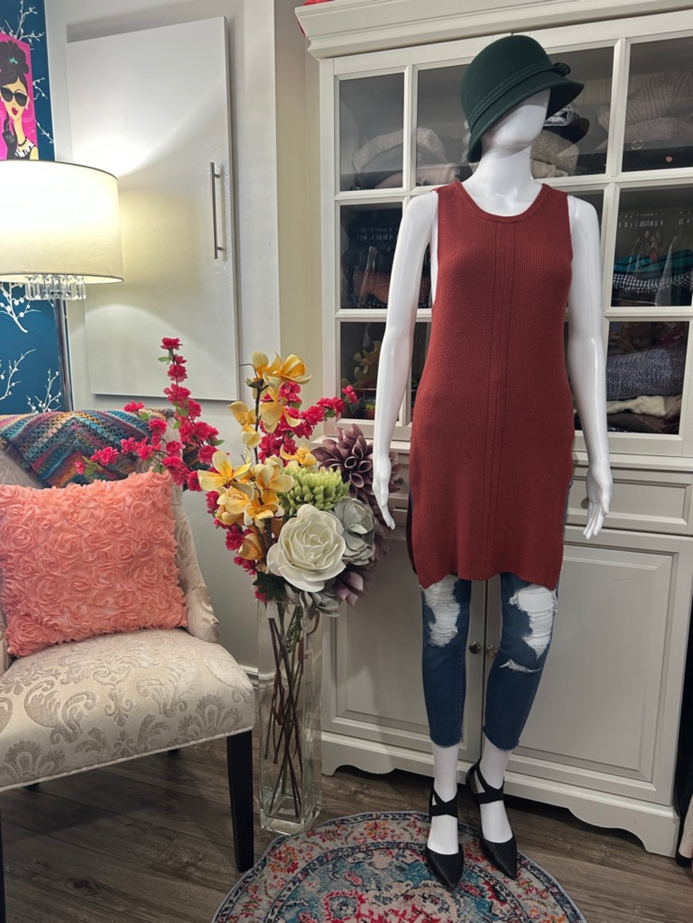 Dynamite Sleeveless Ribbed Tunic in Rust
♥️🛍️ - Picture 2 of 14